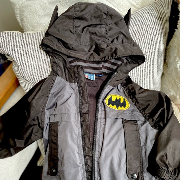 Junk Food Baby Gap Spring BATMAN coat lined with hood perfect condition - Picture 4 of 4
